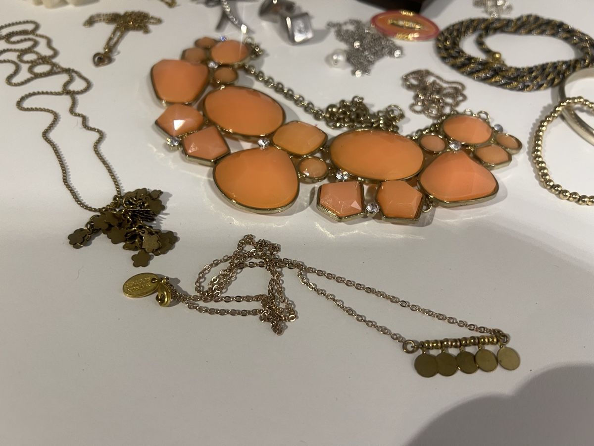 Sonstiger Schmuck: Lot de bijoux anciens  – Gebraucht aus St-Pierre-Clages von ste_xk6p 1
