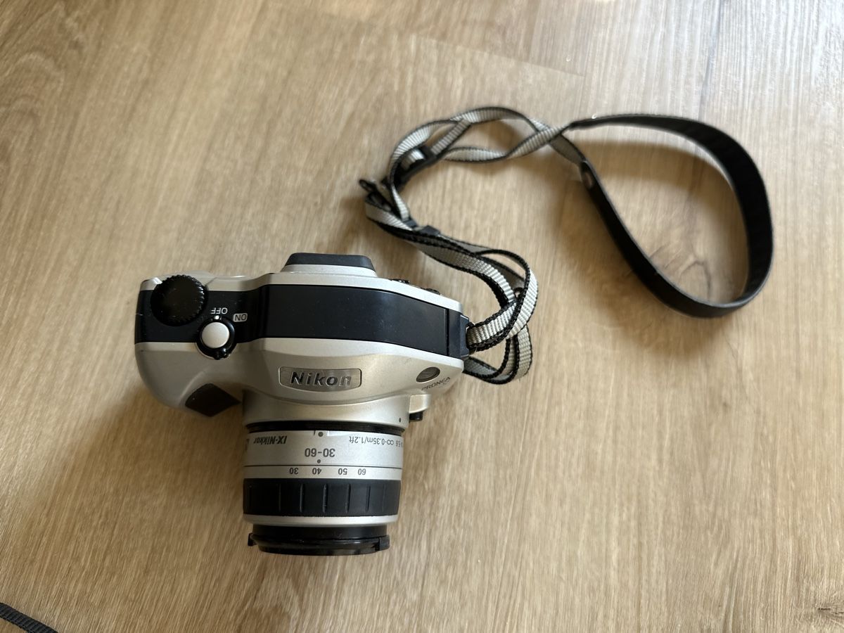 Nikon Appareil photo: Nikon PRONEA S – D'occasion à Azmoos par ARMANDO2002 1