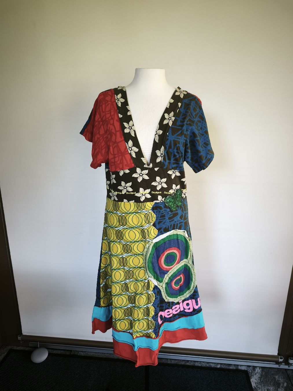 Desigual Vestiti: Desigual Kleid  – Usato da Hochdorf venduto da Berry005 8