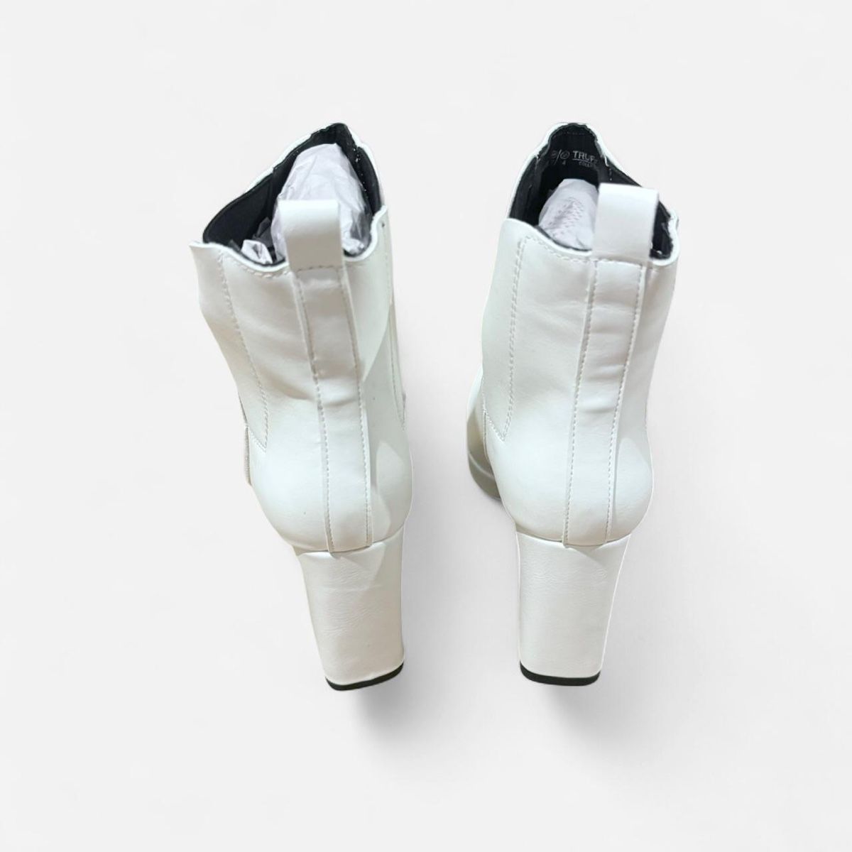 Scarpe da donna: Elegant White Ankle Boots – Nuovo e nell'imballaggio originale da Basel venduto da 1moonstar 3