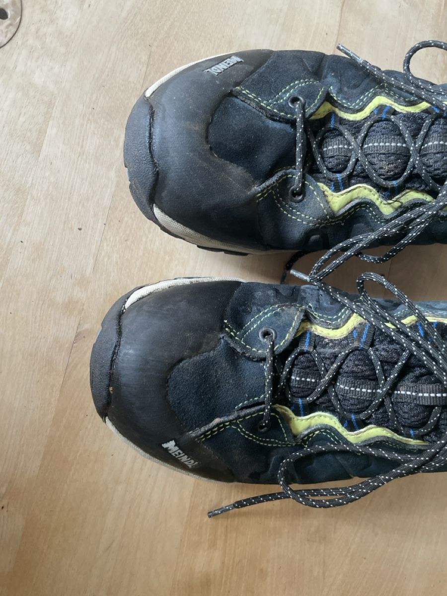 Meindl Scarpe da uomo: Meindl Gortex Wanderschuhe Grösse 41 – Usato da Muttenz venduto da Fertal 1