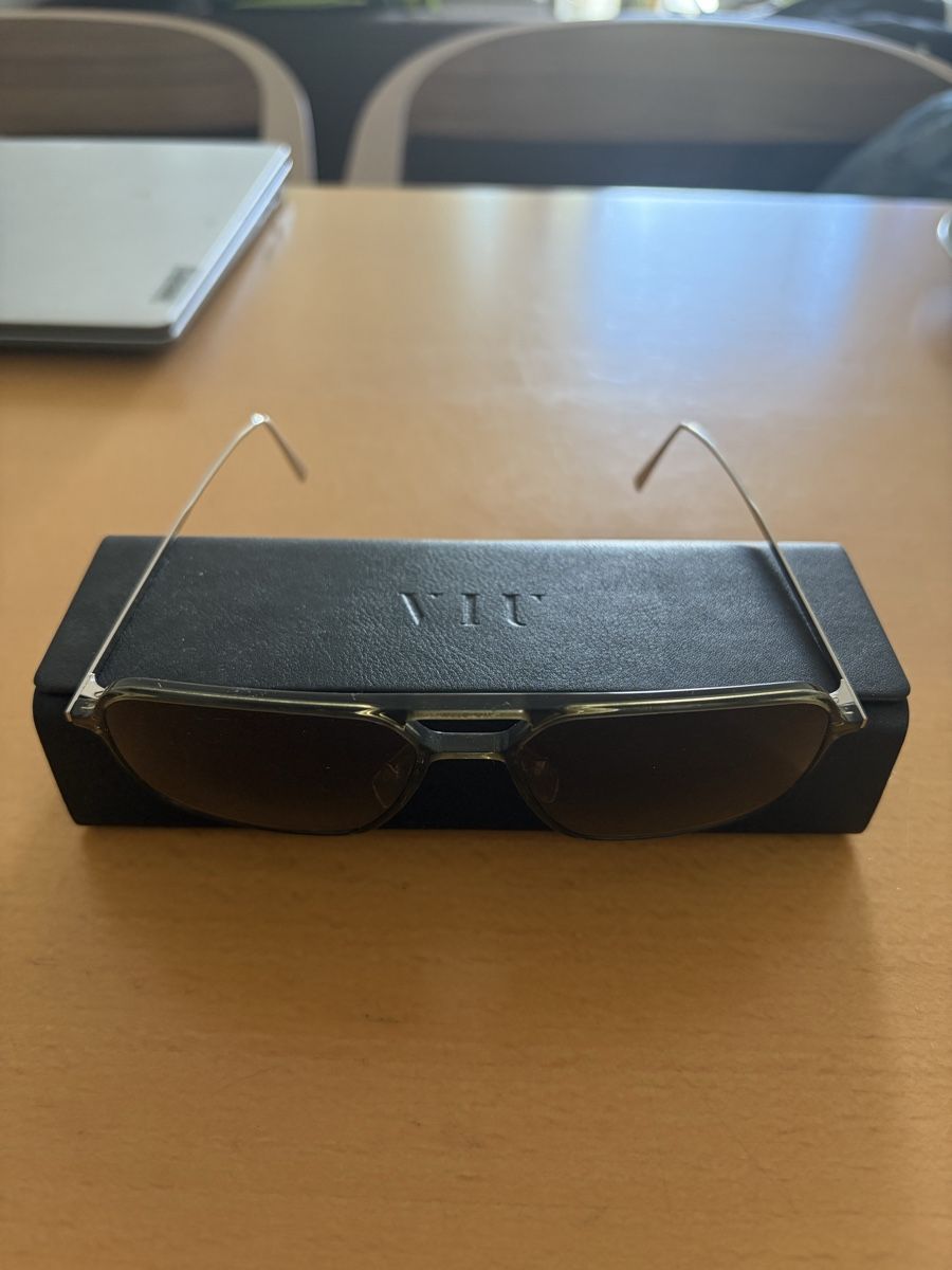Viu Brillen & Gläser: VIU - Sonnenbrille mit Etui – Gebraucht aus Zürich von Lifestar 1