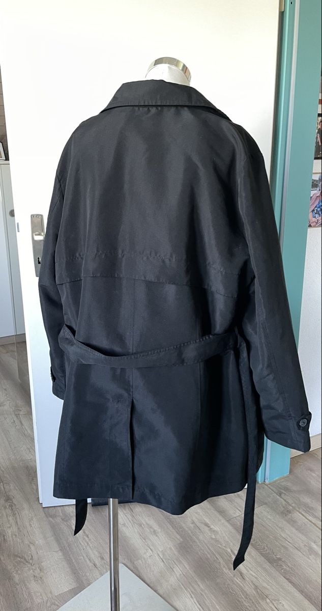 C&A Giacche: Schwarze Damenjacke, Grösse 50, – Usato da Schwerzenbach venduto da Muffi01 1