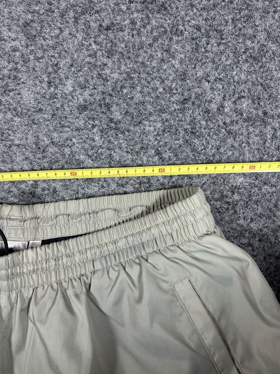 Adidas Pantaloni: 2000s adidas xl  – Nuovo (secondo la descrizione) da La Sagne NE venduto da Matlasape 3
