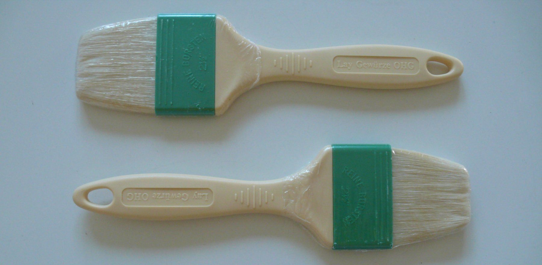 Komplettküchen: 2 Küchenpinsel lebensmittelecht – Neu und originalverpackt aus Birmenstorf AG von tritonius