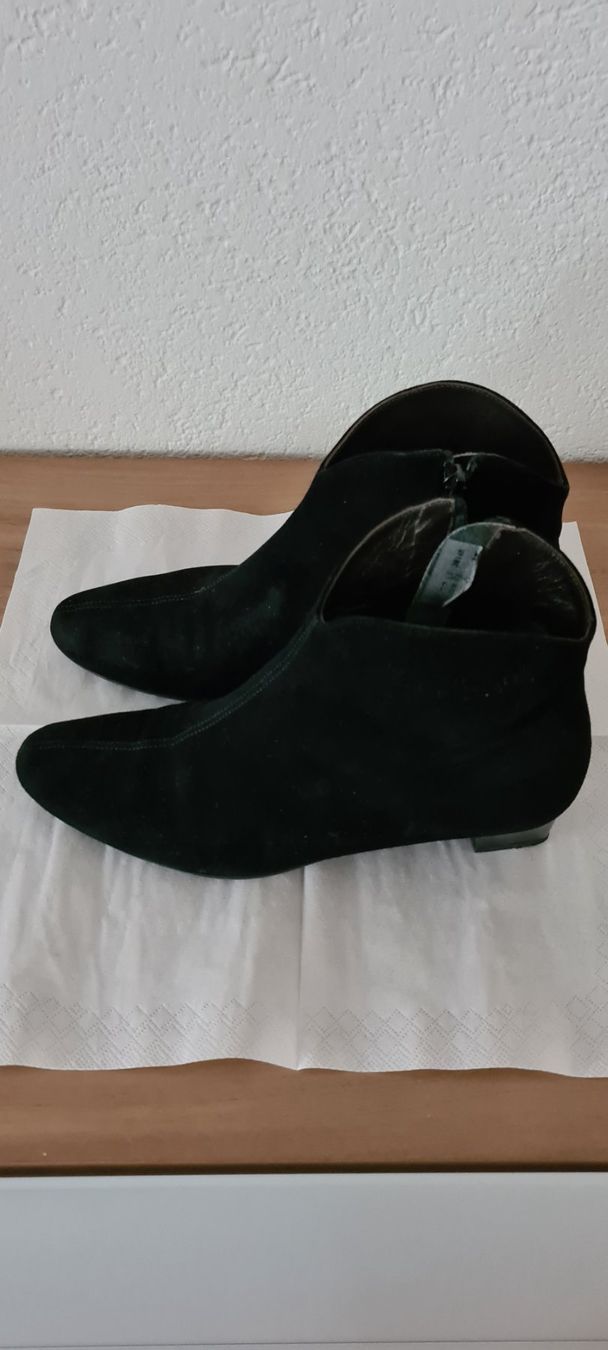 Brunate Damenschuhe: Stiefelette Brunate aus Velourleder Gr. 37 – Gebraucht aus Münchenbuchsee von Angerer1311 1