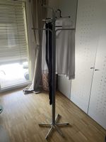 Kleiderständer (grau/silber) 170x50