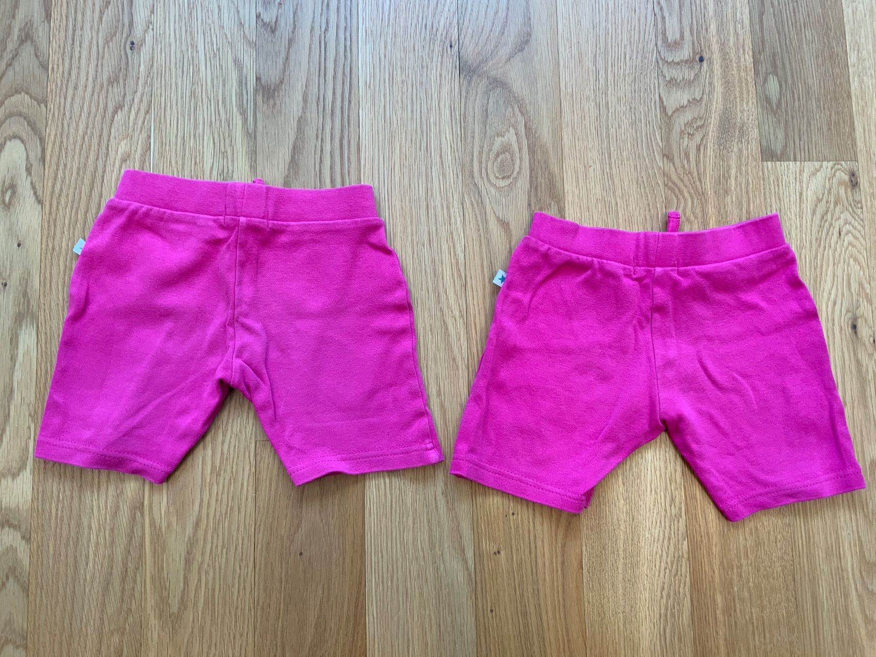 Pantaloni: Blue Seven kurze Sweathosen Gr. 98 – Usato da Niederstetten venduto da Elmar77 1