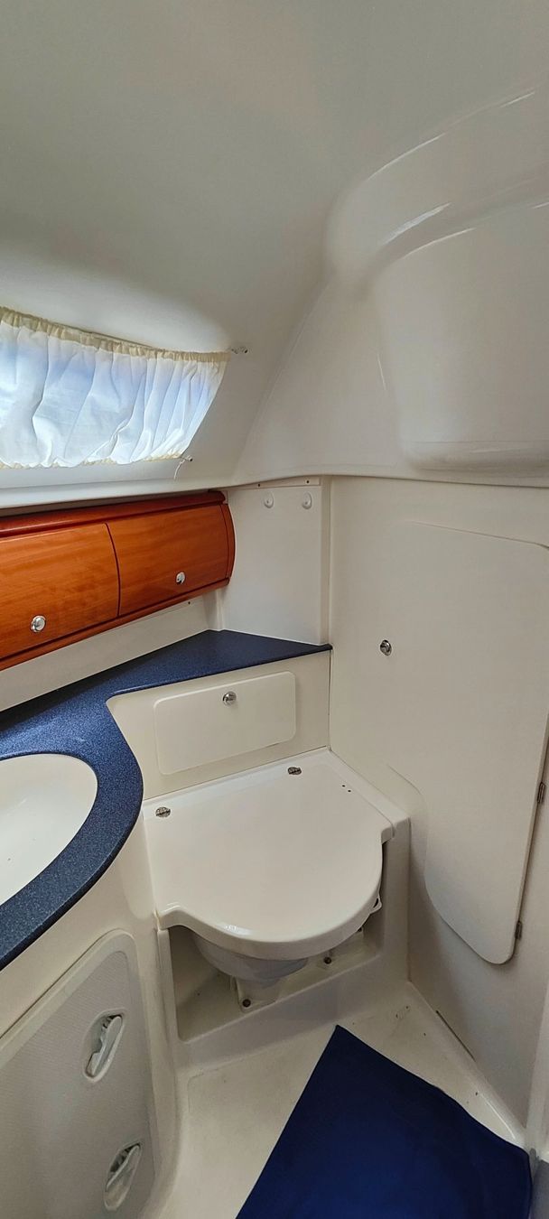 Bavaria Barche: Bavaria 32 Cruiser – Usato da Dürnten venduto da 999999 9