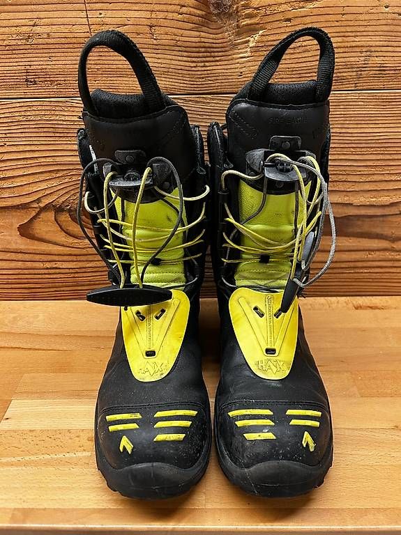 Scarpe da uomo: Feuerwehrstiefel – Usato da Thal venduto da dome.hae