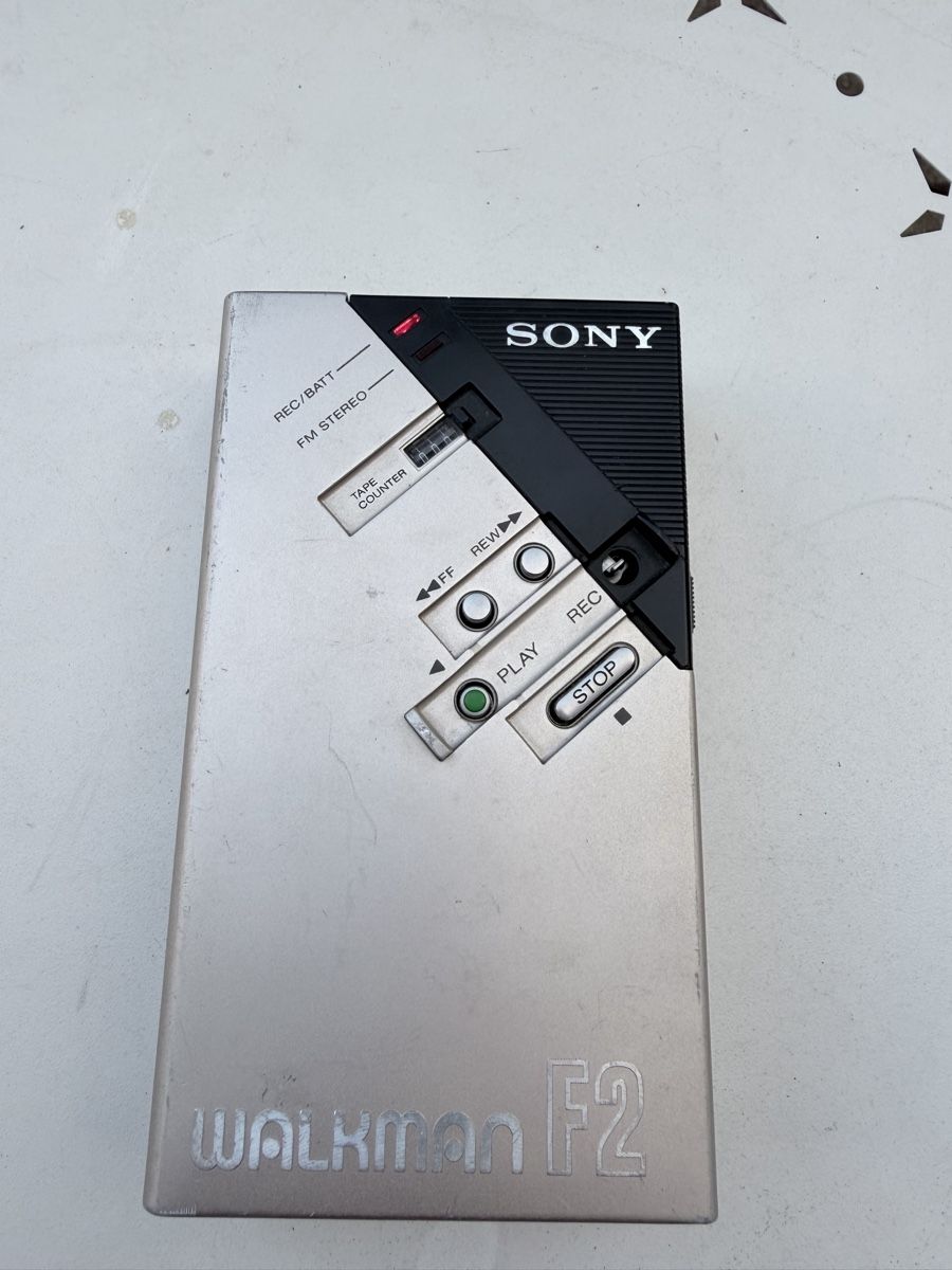 Sony Tragbarer Mediaplayer: SONY WM-F2 Walkman  – Defekt aus Zürich von semi16 1