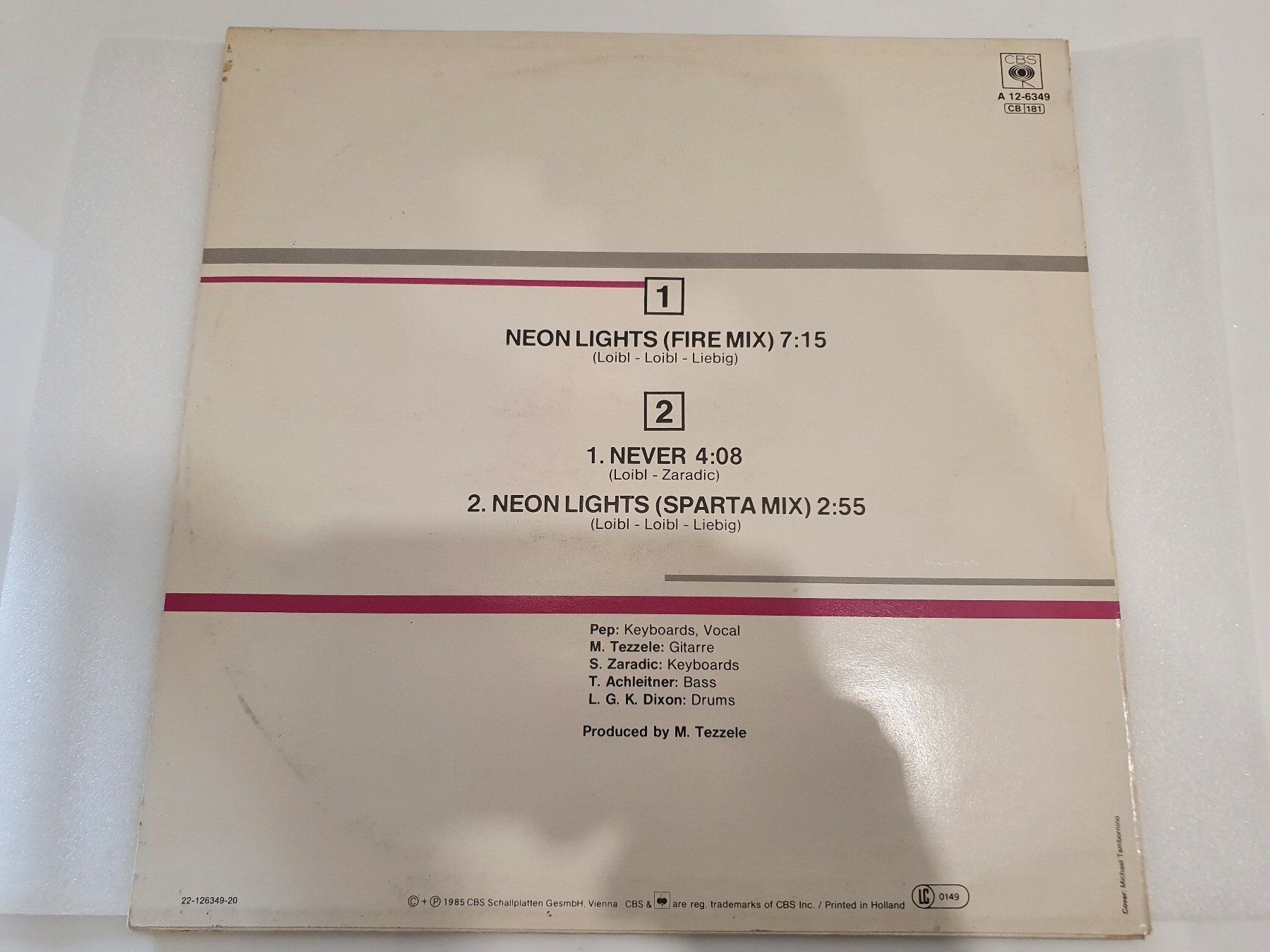 Dischi in vinile: Pep - Neon Lights (Maxi, Synth-pop) – Usato da Uster venduto da Vinyl-Leidenschaft 1