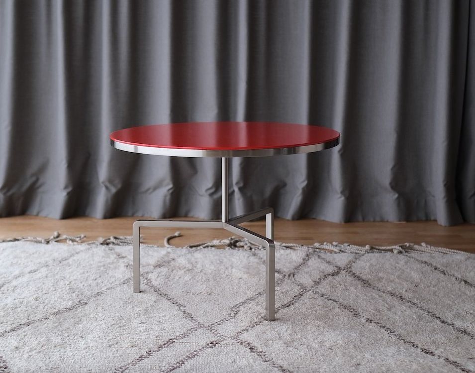 Flexform Tavoli: Flexform Kidd Coffee Table red – Usato da Bern venduto da Zmodern_CON 1