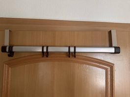 Türgarderobe mit Kleiderstange, Aluminium, 60 × 13 cm