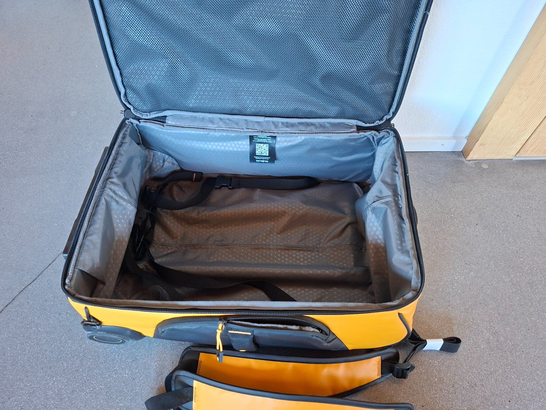 Valigie: Samsonite Duffle bag / Rollkoffer 55cm – Usato da Ftan venduto da bla_ckx9 3