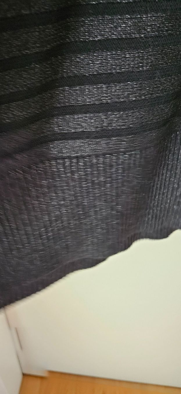 C&A Maglioni & Felpe: Schwarzgrauer Longpullover mit Glitzer Gr. L = 46 – Usato da Zweidlen venduto da Shubli 2