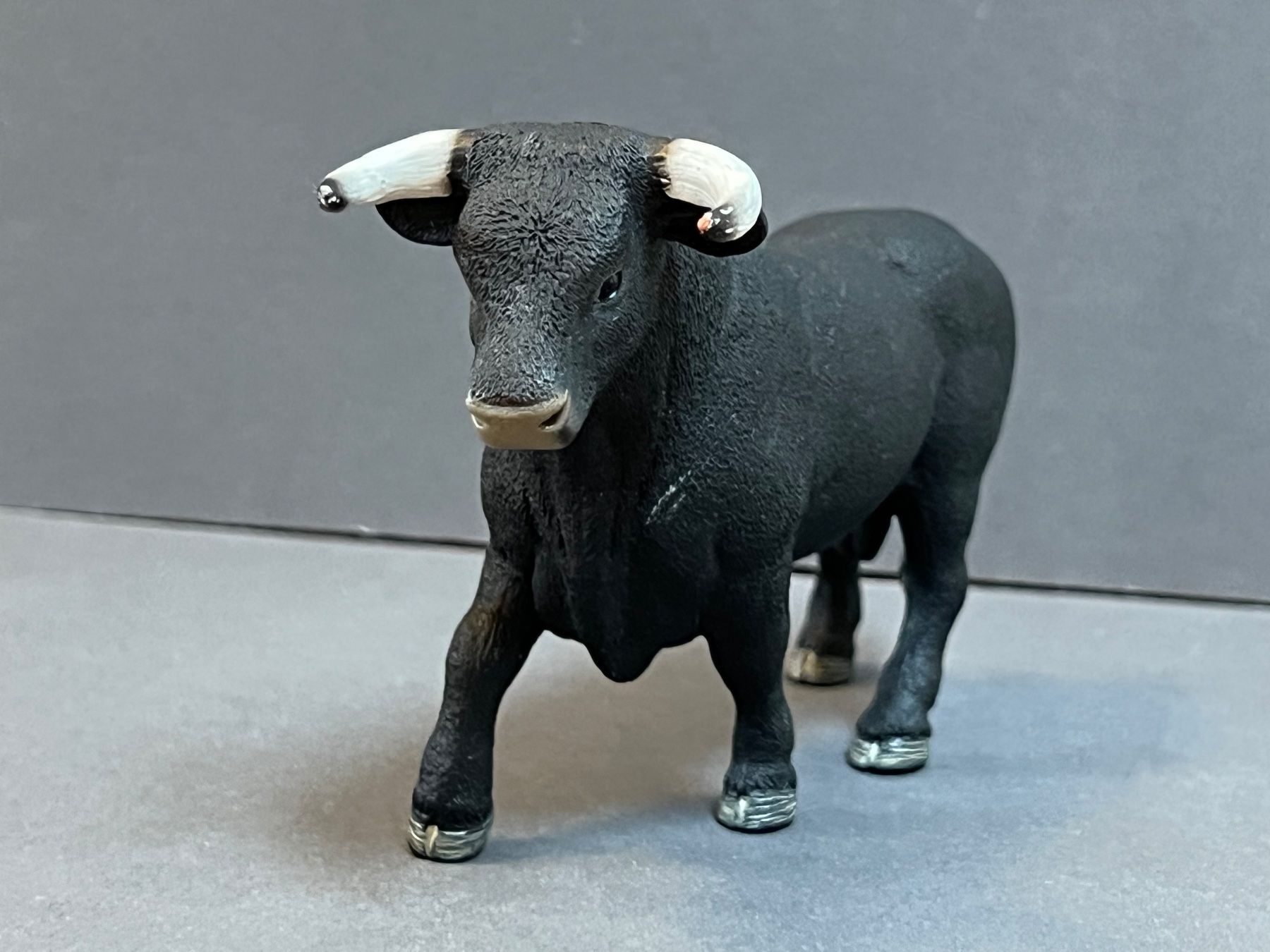 Schleich Statuette: Schleich 13875 Schwarzer Stier – Usato da Ennetbaden venduto da mapa05 2