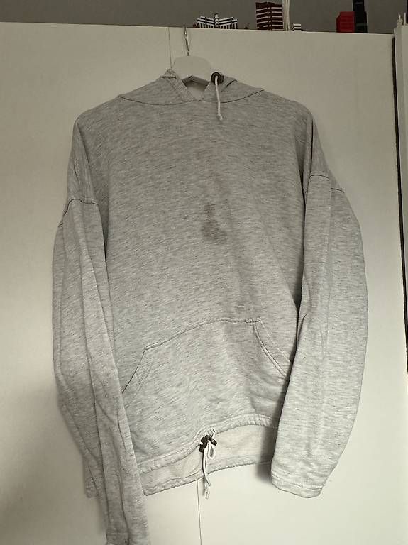 Lots de vêtements: Jacken und Pullover  – D'occasion à Hünenberg See par luc_lxp9 3