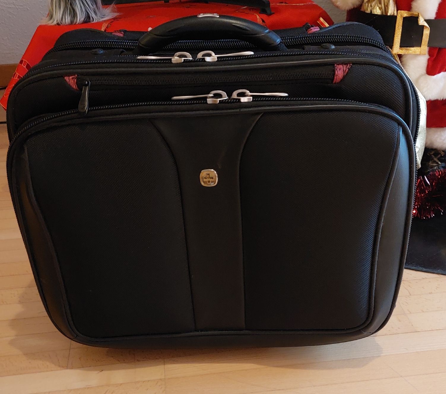Valigie & Borse: Wenger Pilotenkoffer/ Notebook Trolley – Usato da Veltheim AG venduto da gave04
