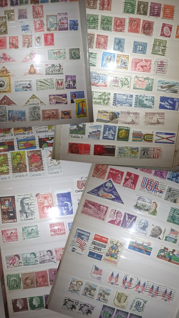 Tous les timbres: Album Ausland Div Marken  – D'occasion à Balgach par SIMEON27