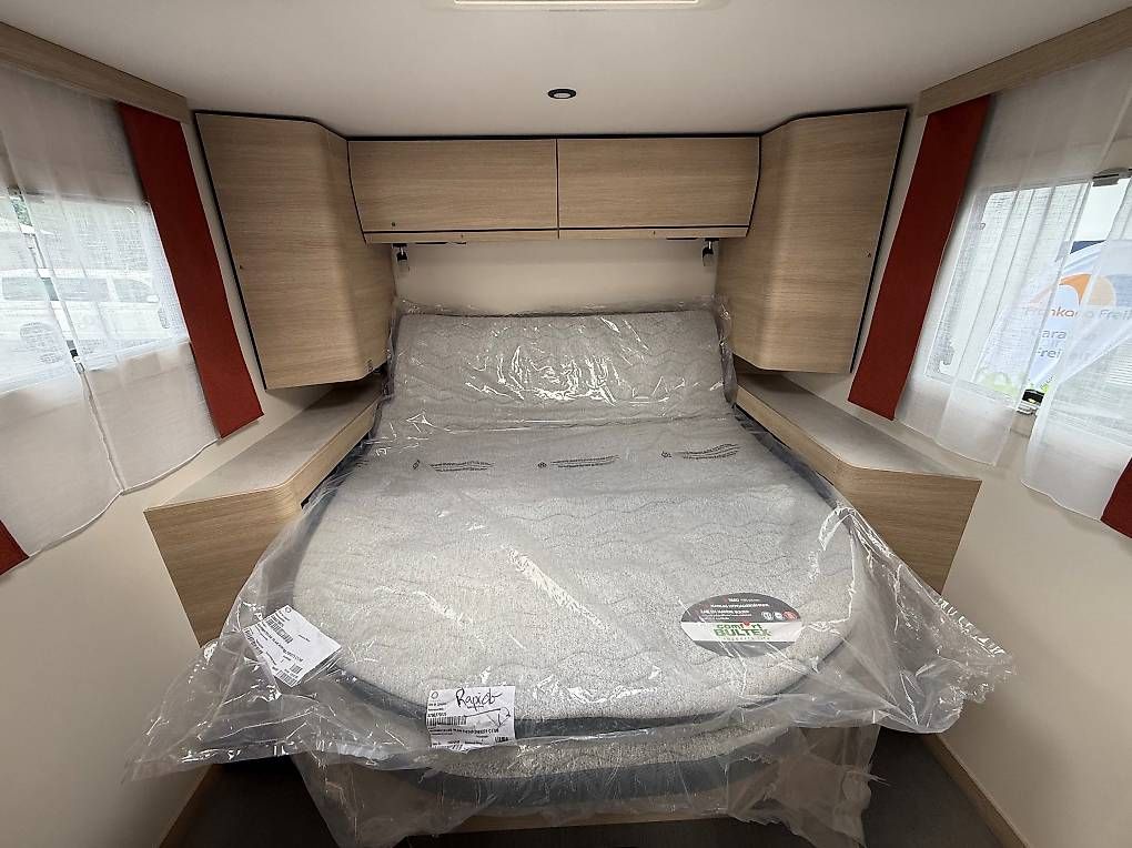 Veicoli da campeggio: Rapido SERIE 8F 896 F – Usato da Langenthal venduto da Reisemobil01 8