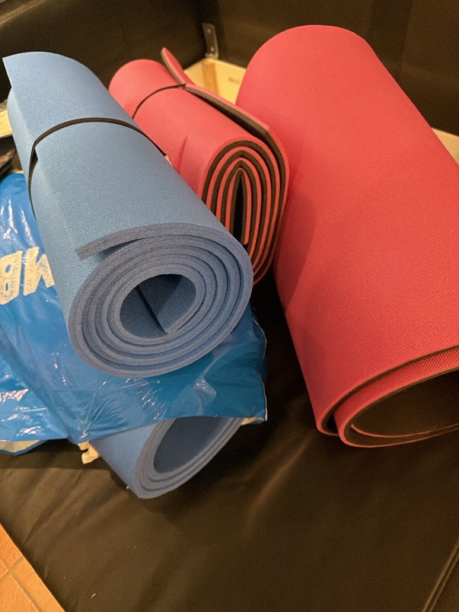 Tappetini fitness: 4 Bodenmatten – Usato da Seltisberg venduto da sor_dt72