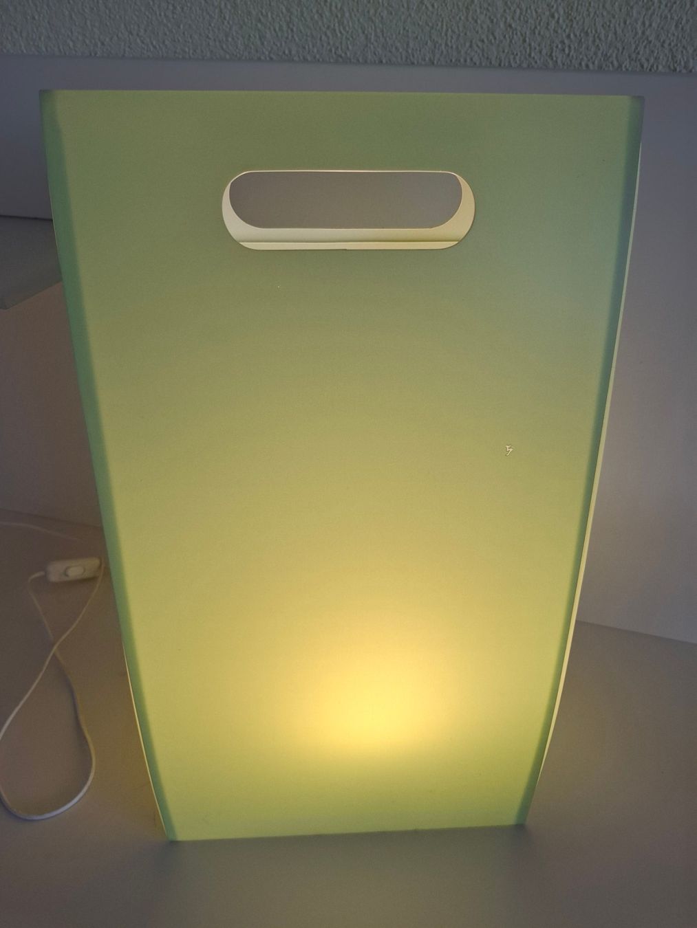 Lampade: Stylische Bodenlampe in Form einer Einkauftüte – Usato da Seengen venduto da Merlin66