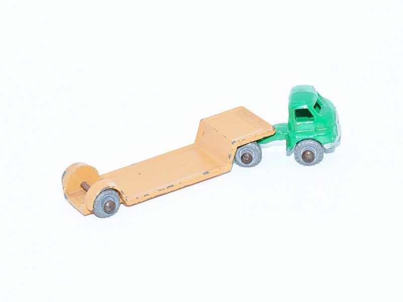 Matchbox Modellini d'auto: Matchbox Lesney BEDFORD LOW LOADER No. 27A – Usato da Zufikon venduto da MatchboxCorner 1