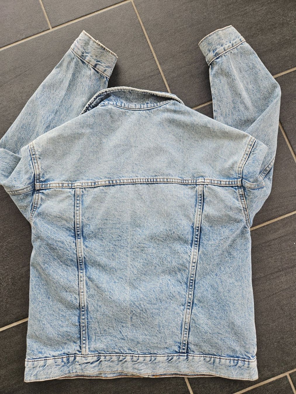 H&M Vestes: Jeansjacke – D'occasion à Walperswil par Jacquelaeng 2