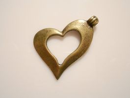 1 Stk.Herz., Messing Schmuckanhänger/-Teil.Twint:Ja.