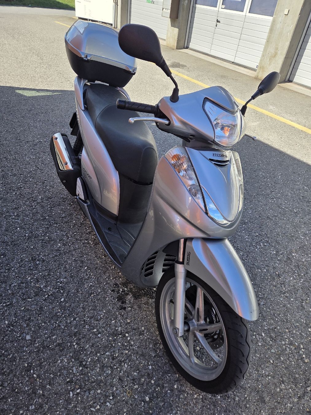 Honda Scooters: Honda Roller SH 300 A – Gebraucht aus Maienfeld von Andyr44 1
