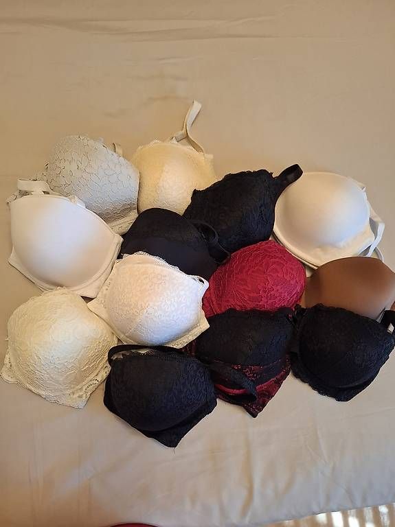 Autres dessous: BH Neu versch.Farbe 13 Stück – D'occasion à Münchenstein par Salvis_68