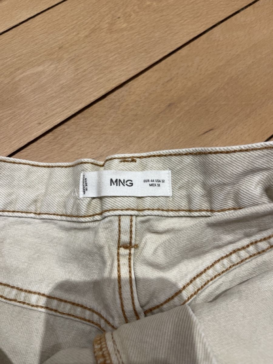 Mango Pantaloni: Shorts Mango – Usato da Gams venduto da annikalexandra 2