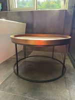Magnifique table basse ronde en métal effet laiton