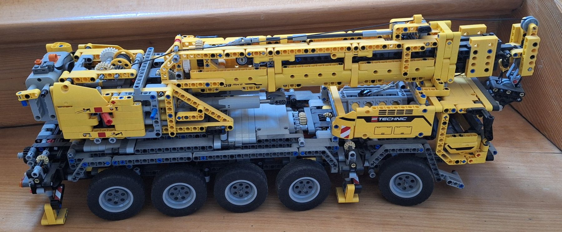 Lego Spielzeuge: Lego Technic Schwerlastkran – Gebraucht aus Winterthur von Goldpipau