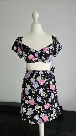 zweiteilige kleid/Kurzbluse / Gemusterter Wickeljupe/