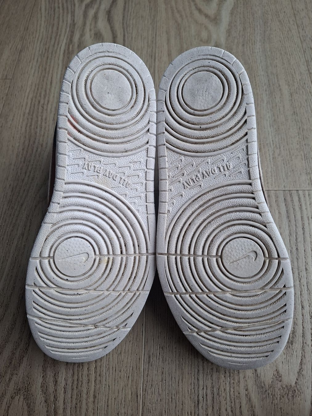 Nike Schuhe für Jungen: basket nike taille 35 – Gebraucht aus Chavannes-de-Bogis von senator635 4