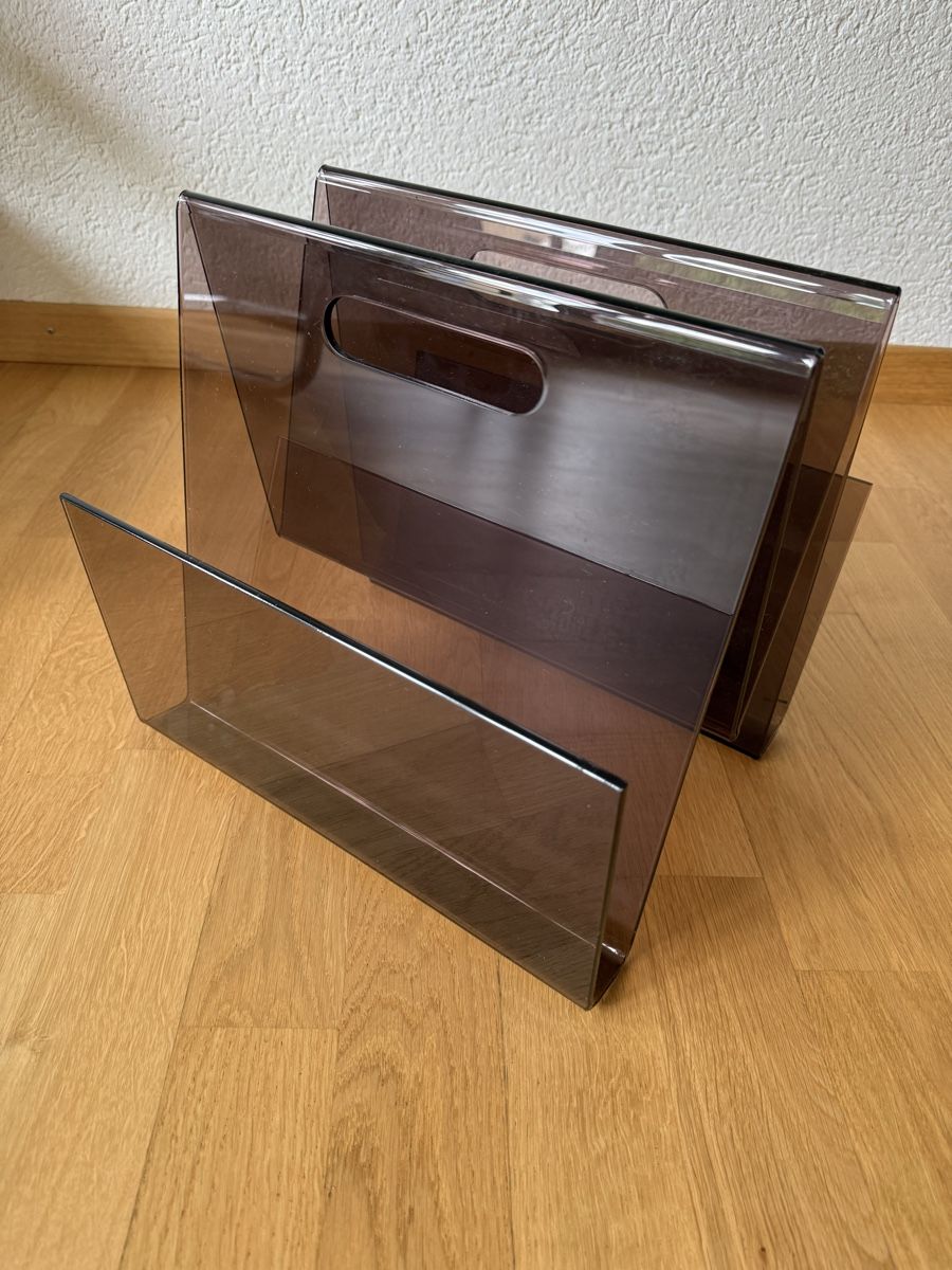 Altro per la casa: Zeitungsständer Plexi Vintage – Usato da Bern venduto da Delamer