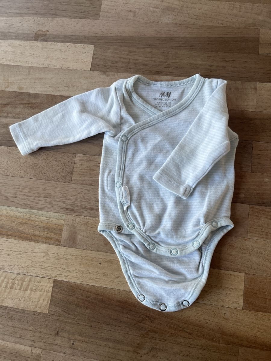 Unterwäsche: Bodies Gr. 50 Newborn Langarm, 5 Stück – Gebraucht aus Basel von HugChristine 3