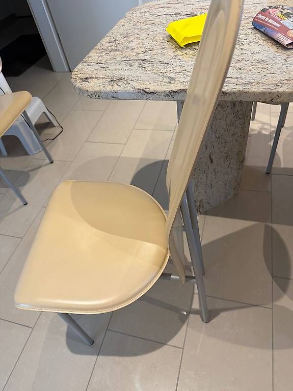 Sedie: Esszimmer Stühle Kunstleder beige – Usato da Laufenburg venduto da per_9l8r