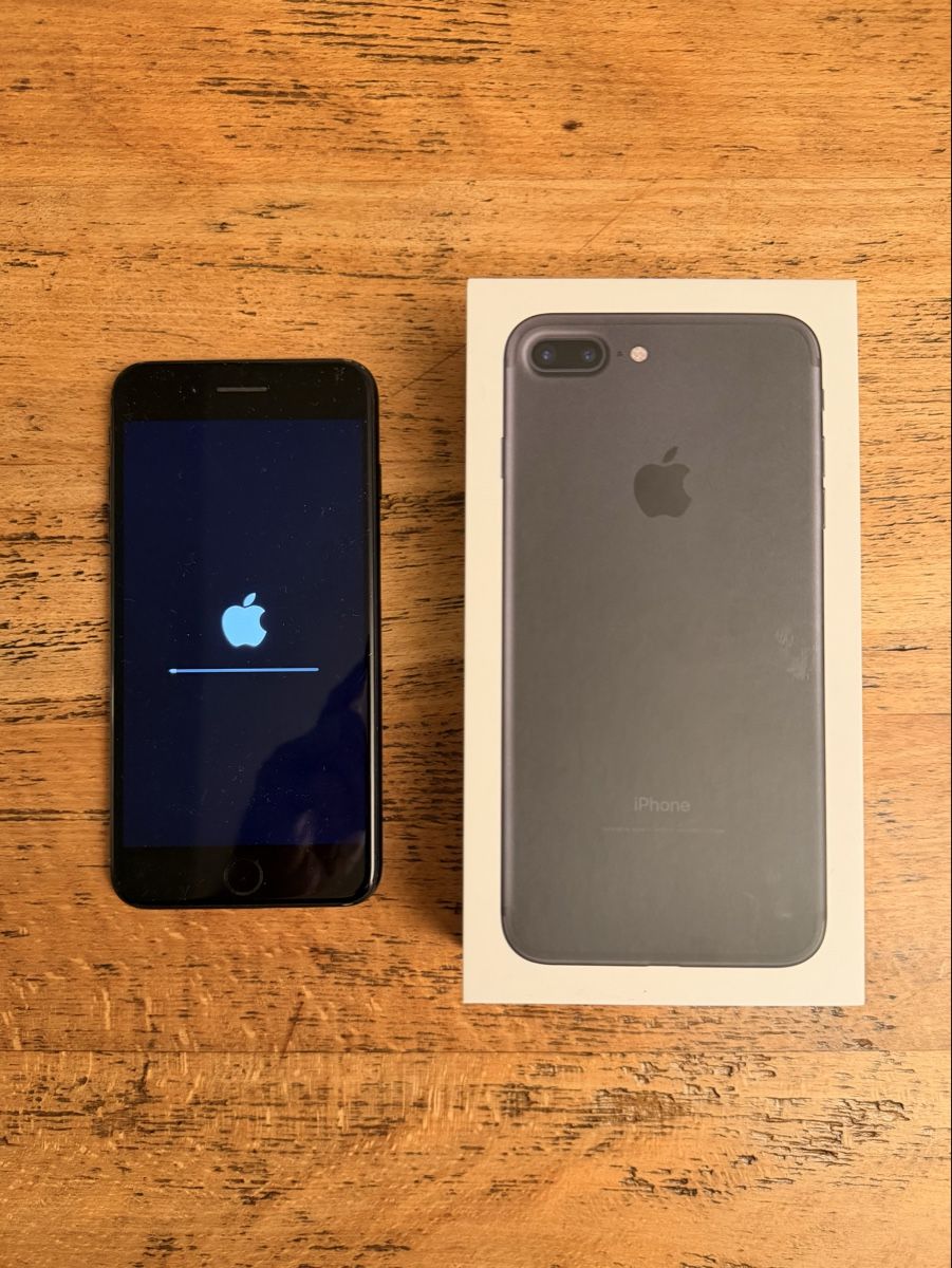 Apple Portables: Apple iPhone 7 Plus 256GB schwarz – D'occasion à Zürich par Faspotun 2