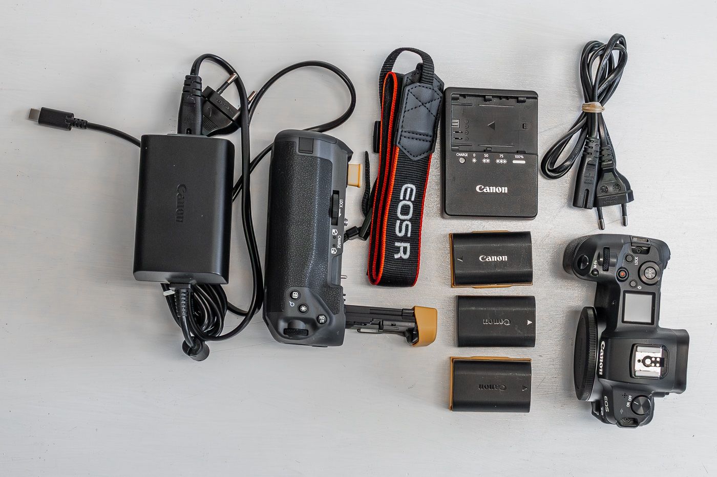 Canon Kamera: Canon EOR R Kamera inkl. Batteriegriff – Gebraucht aus Embrach von Toska 6