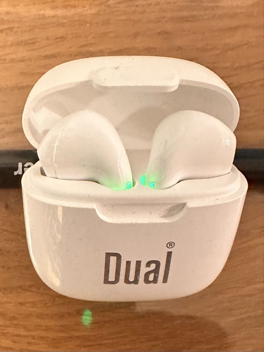 Kopfhörer: DUAL BLUETOOTH KOPFHÖRER – Gebraucht aus Dällikon von oez_gcw6