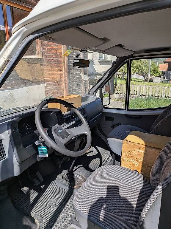 Ford Veicoli da campeggio: Ford Transit 120D – Usato da Bulle venduto da jln_h7hg 4