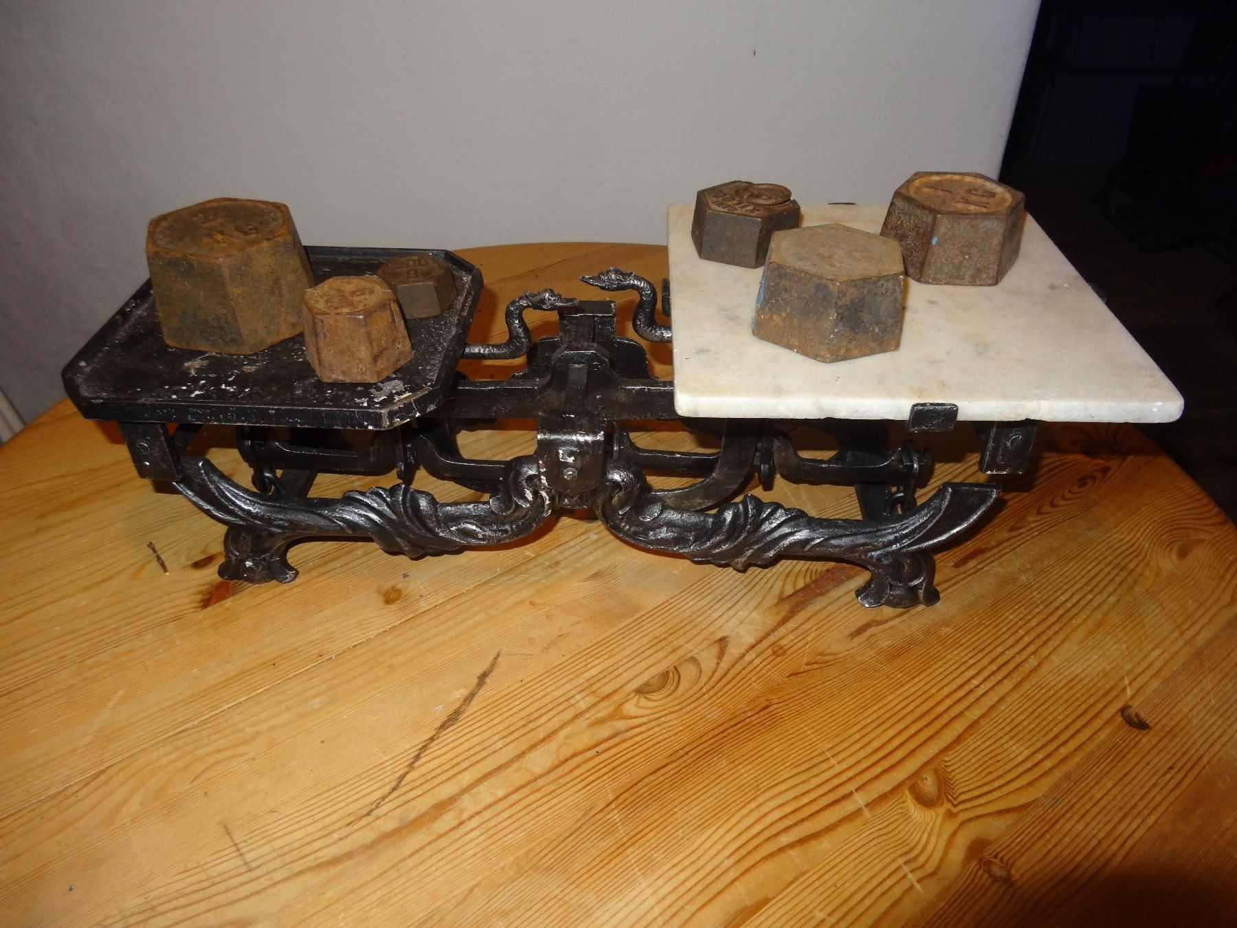 Bilance e pesi: balance antique avec poids – Usato da Rebeuvelier venduto da falcon58 1