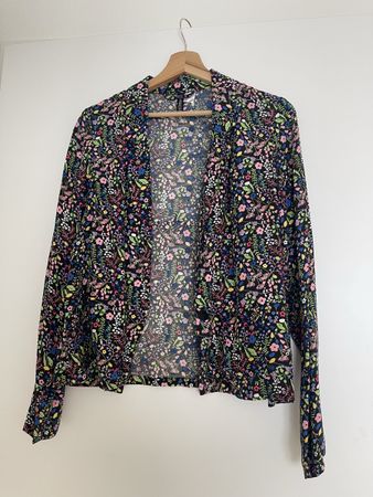 H&M Divided Blazer, Gr. 38, Blumenmuster, Top Zustand!