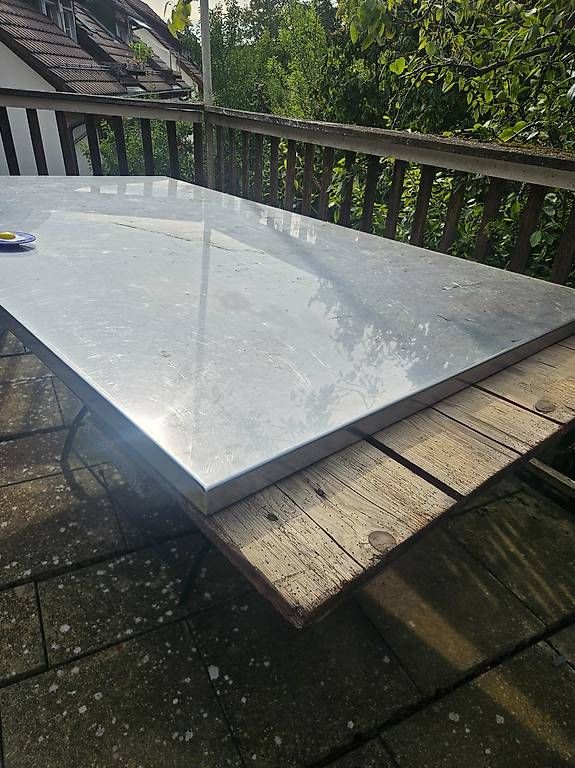 Tables: Gartentisch mit Chromstahlplatte – D'occasion à Kaltenbach par Sebiii14 4