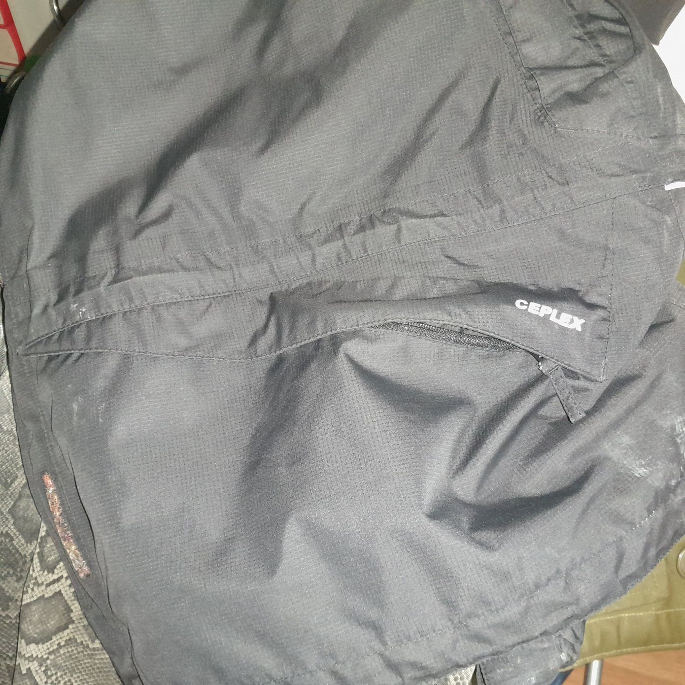 Giacche: Schwarze Übergangsjacke Grösse 36, Kapuze – Usato da Horgen venduto da Amanda30 6