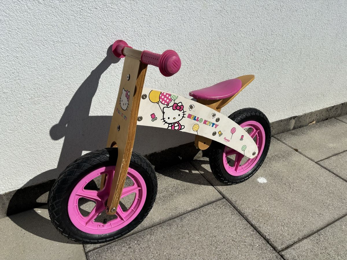 Hello Kitty Veicoli per bambini: Hello Kitty Laufrad – Usato da Aeschi SO venduto da Bluemail