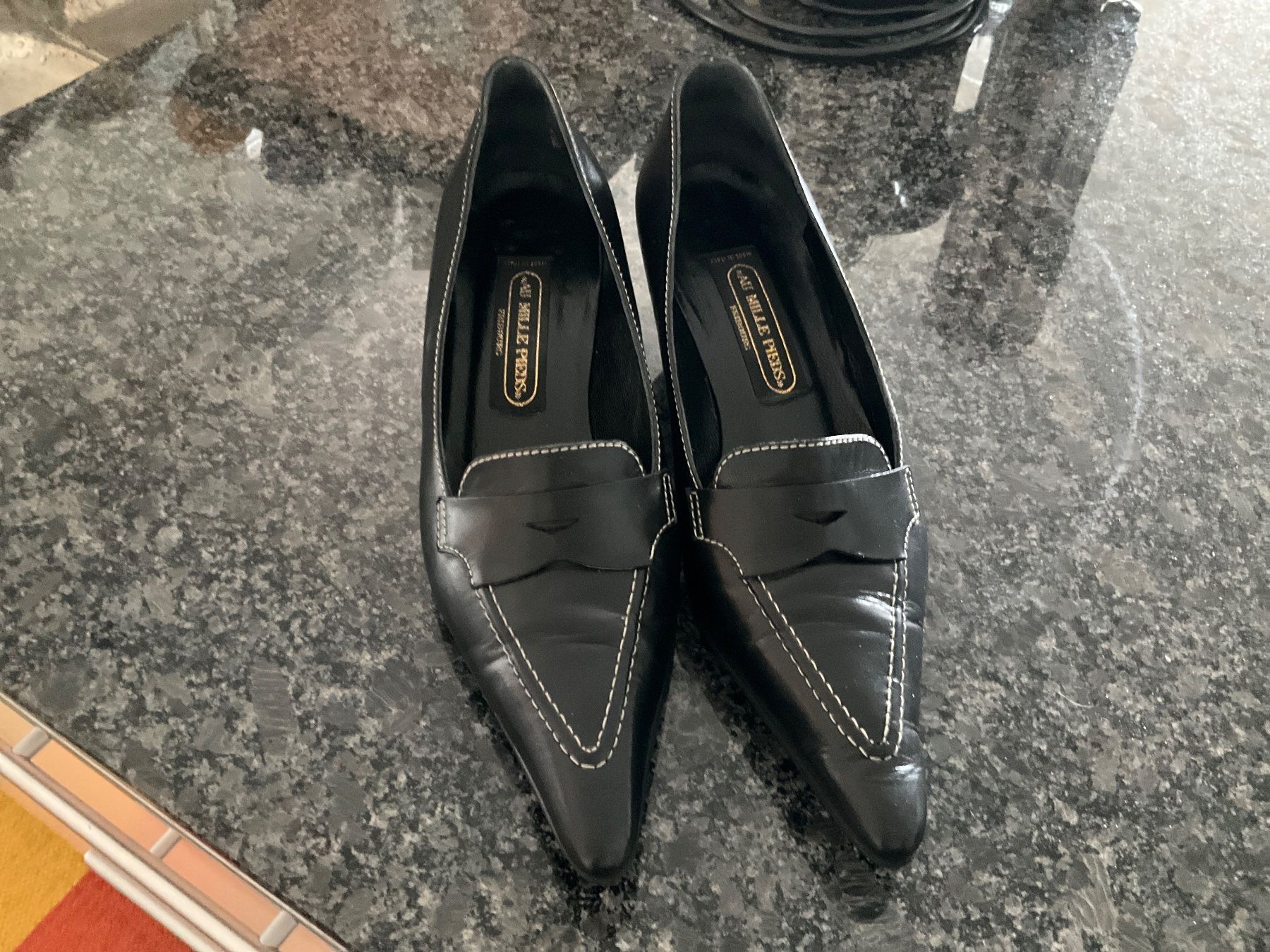 Scarpe da donna: Escarpins en cuir marine p.39 – Nuovo (secondo la descrizione) da Murten venduto da Louis1954